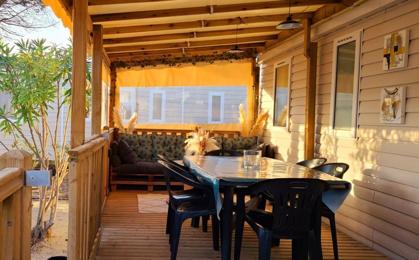 Mobil-Home Le Cocon Fun Pass Non Inclus Canet-en-Roussillon Esterno foto